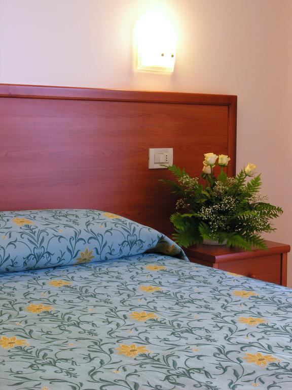 Albergo La Rocca Assisi Room photo