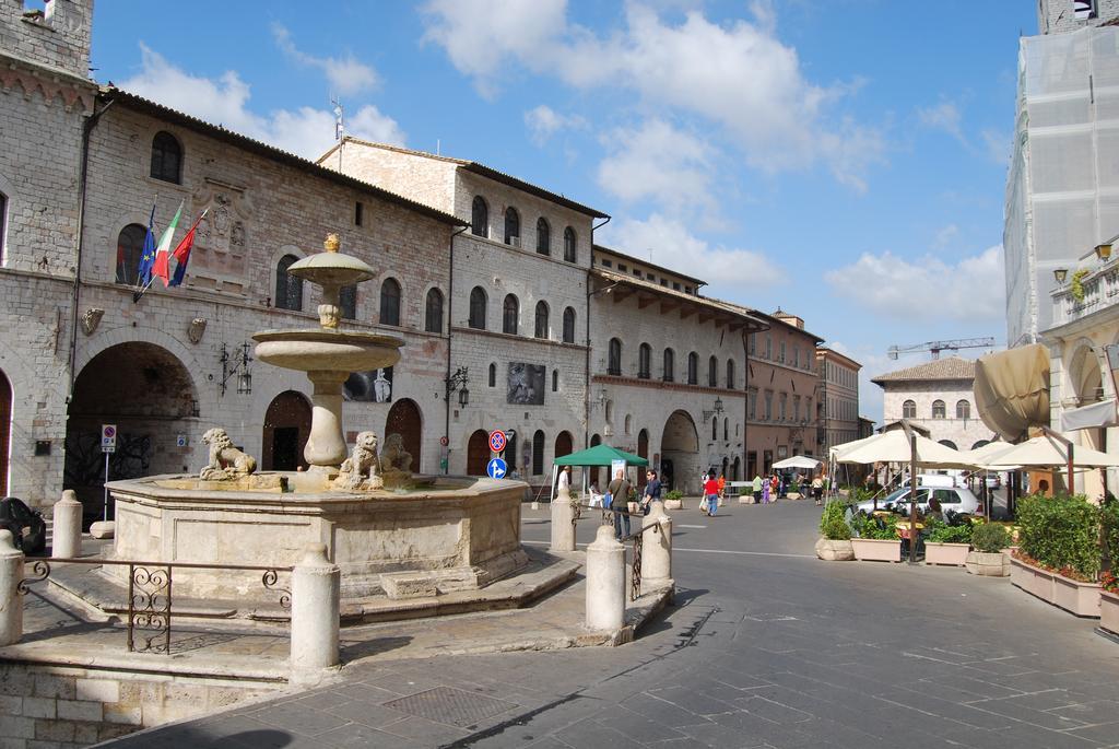 Albergo La Rocca Assisi Exterior photo