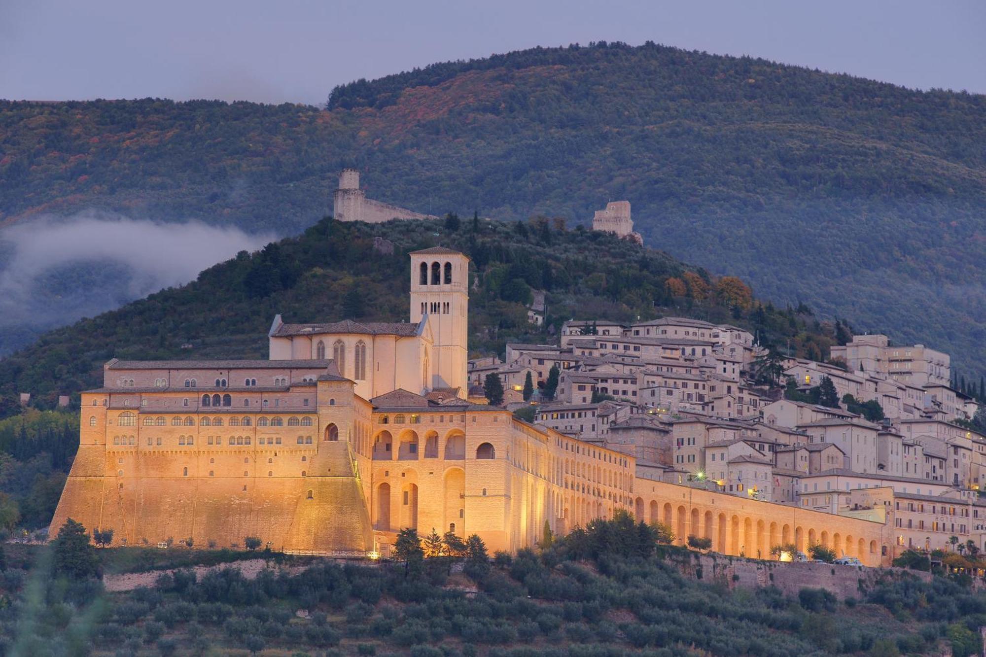 Albergo La Rocca Assisi Exterior photo