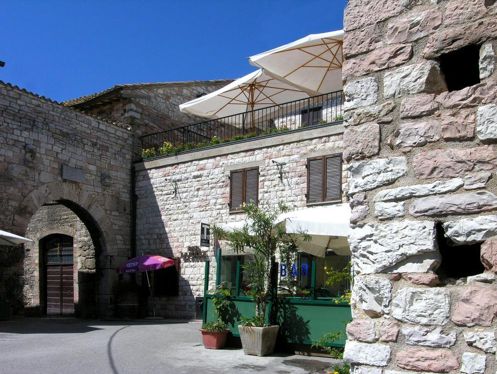 Albergo La Rocca Assisi Exterior photo